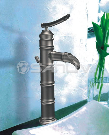 Why choose a single hole antique brass bathroom faucet?