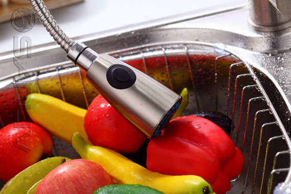 Rubinetti da cucina estraibili monocomando in nichel satinato